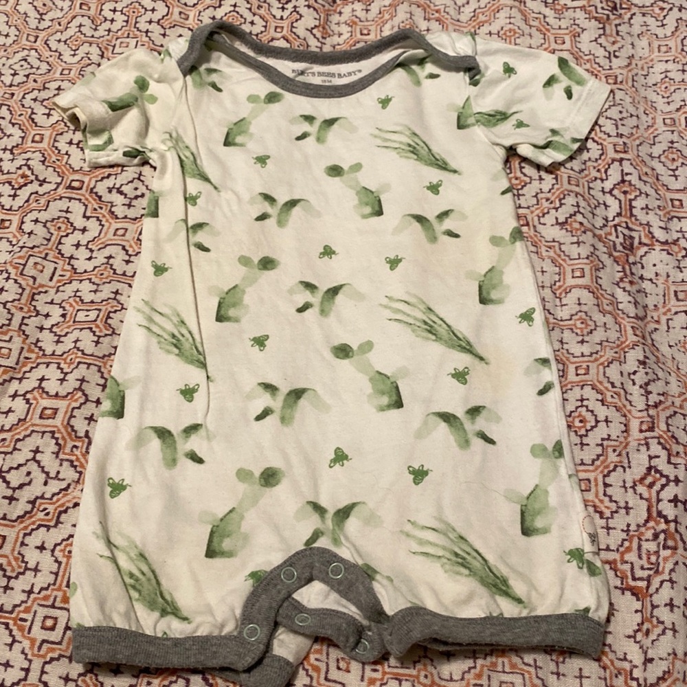 Burt’s Bees Baby romper